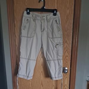 Ladies St. John's Bay Capris Beige Sz. 4